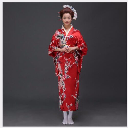 Rosa japanischer Kimono